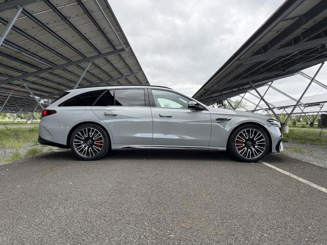 Mercedes-Benz E-estate AMG 53 4MATIC+ | Night | AMG performance stoelen | AMG dynamic plus pakket | Panoramadak | Superscreen | Trekhaak | Premium plus | Burmester |