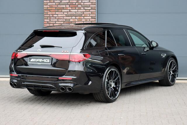 Mercedes-Benz E-estate AMG 53 4MATIC+ | 585pk | Hyperscreen | Achterasbesturing | Distronic+ | Stoelventilatie | Trekhaak | Panoramadak | Digital Light | Burmester | HUD | Verwarmd Stuurwiel |
