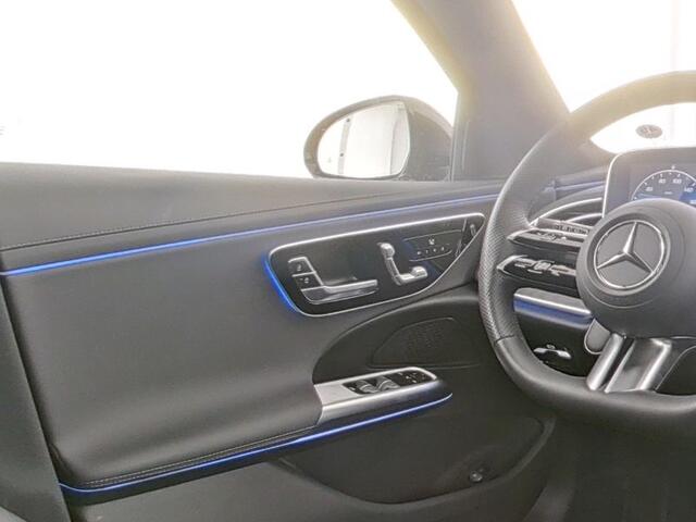Mercedes-Benz E-estate 300 e AMG Plug-In Hybride Trekhaak | AMG Line | Night Pakket | Head-up display | Distronic | Stoelverwarming voor. Inclusief 24 maanden MB Certified garantie voor Europa.