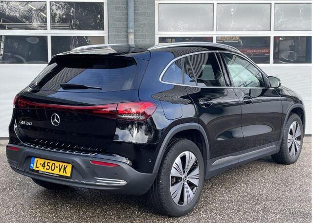 Mercedes-Benz EQA 250 Luxury | Trekhaak | Sfeerverlichting