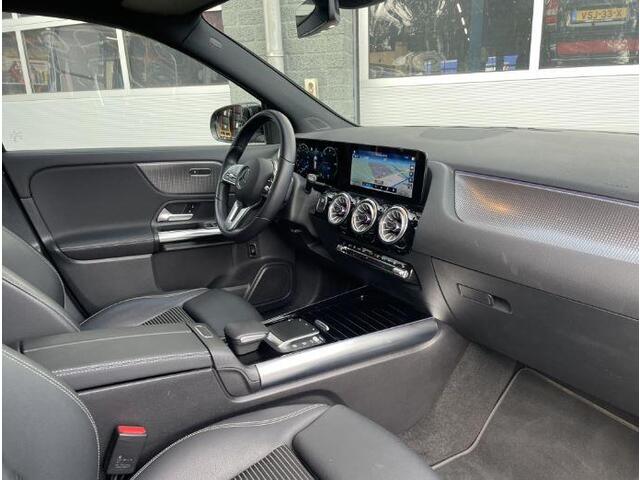 Mercedes-Benz EQA 250 Luxury | Trekhaak | Sfeerverlichting
