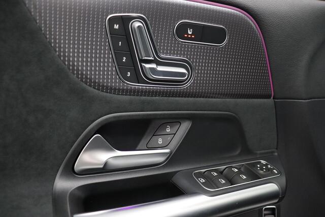 Mercedes-Benz EQA 250+ | Panoramadak | Trekhaak | 360° Camera | AMG Line | Business Plus | Dodehoekassistent | Apple CarPlay | Android Auto | Elektrisch Verstelbare Voorstoelen + Memory | Stoelverwarming | Sfeerverlichting