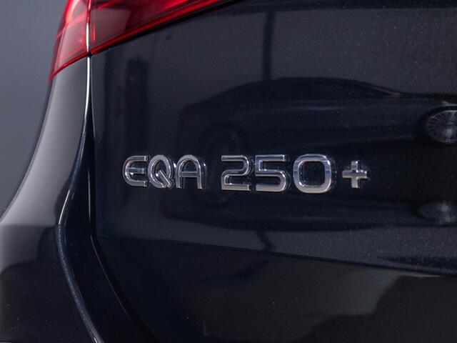 Mercedes-Benz EQA 250+ Business Solution AMG Panorama dak