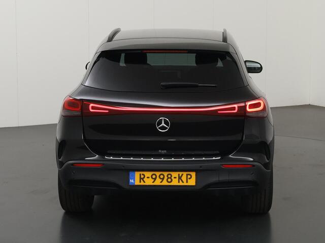 Mercedes-Benz EQA 250 AMG Line 67 kWh | Trekhaak | Stoelverwarming | Night pakket | Keyless |