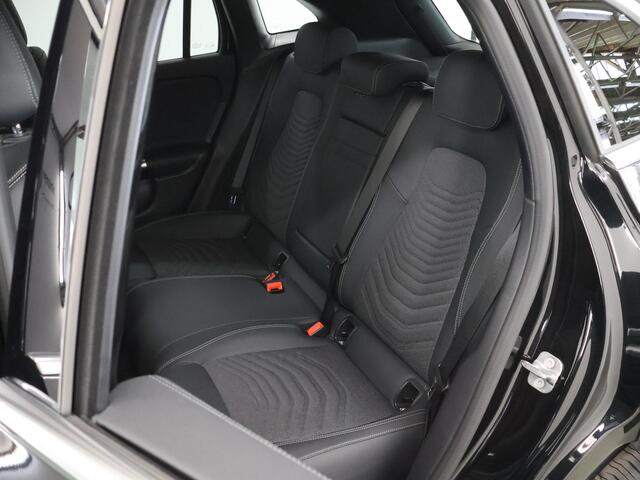 Mercedes-Benz EQA 250 Luxury Line 67 kWh | Getint glas | Sfeerverlichting | Widescreen |