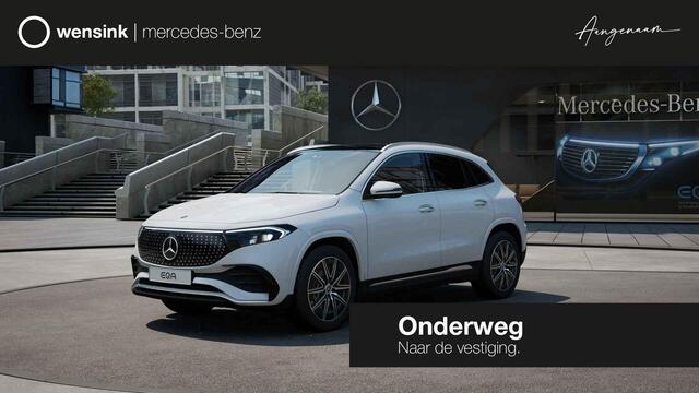 Mercedes-Benz EQA 250+ Business Solution AMG 71 kWh | Panoramadak | Dodehoekassistent | Parkeercamera | Sfeerverlichting | Apple carplay |