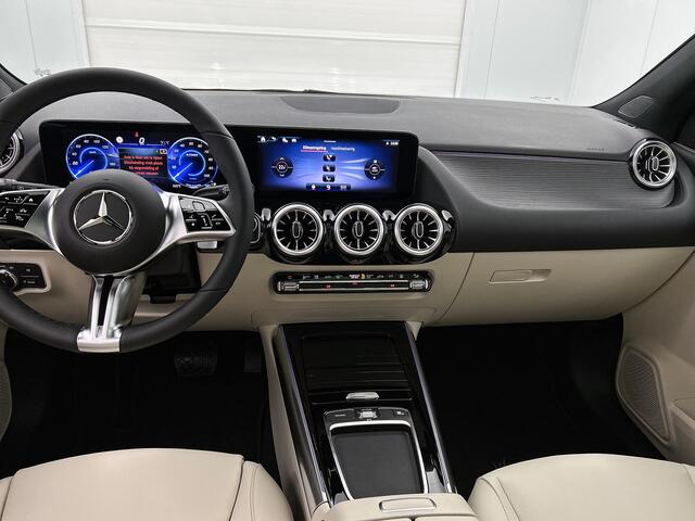 Mercedes-Benz EQA 250+ Business Solution Luxury 71 kWh | Winter pakket | Sierdelen lindenhout zwart | Donkergetint glas achter | Easypack achterklep | Panoramaschuifdak | Smartphone integratie | Stoelverwarming voor |