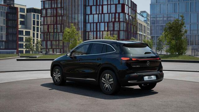 Mercedes-Benz EQA 250+ Business Solution Luxury 71 kWh | Panoramaschuifdak | Rijassistentie pakket | Achteruitrijcamera | Stoelverwarming | Dodehoekassistent |