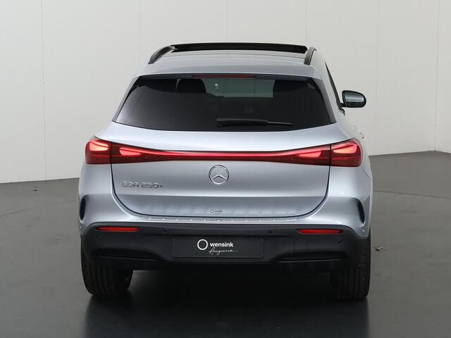 Mercedes-Benz EQA 250+ Business Solution AMG 71 kWh | Panoramaschuifdak | Dodehoekassistent | Head-up | Leder | Burmester | Winterpakket |