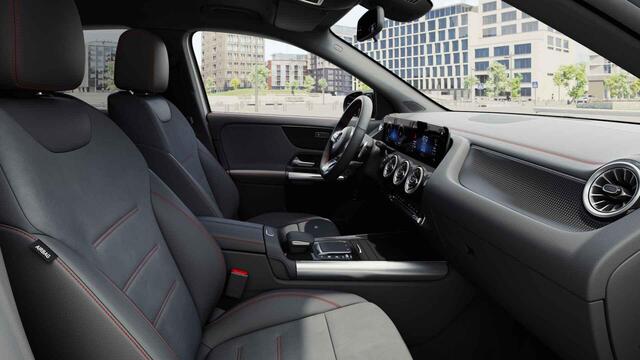 Mercedes-Benz EQA 300 4MATIC 67 kWh | Night pakket | Stoelverwarming | Sfeerverlichting |