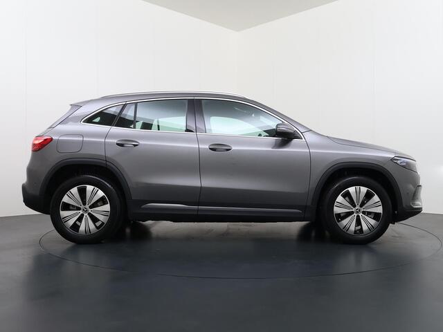 Mercedes-Benz EQA 250+ Business Solution | Progressive Advanced Pakket | Trekhaak | DISTRONIC Afstandsassistent | Dodehoekassistent | Adaptieve Grootlichtassistent | LED Koplampen | Stoelverwarming | Sfeerverlichting | Elektrische Achterklep | Elektrisch Inklapbare Buiten