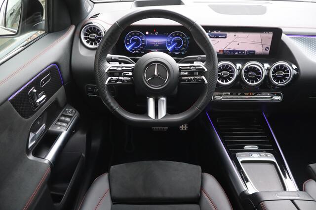 Mercedes-Benz EQA 250+ Business Solution AMG 71 kWh - NL- Auto!! Burmeister I Head Up. I Pano