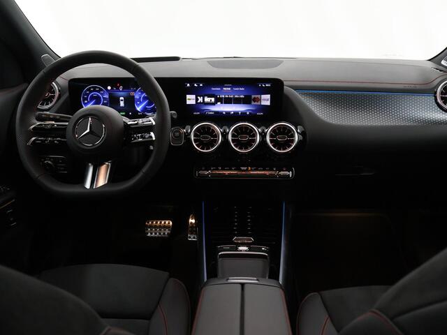 Mercedes-Benz EQA 250+ Business Solution AMG 71 kWh | Panoramaschuifdak | Night | Dodehoekassistent | Head-up | Burmester | Winterpakket |