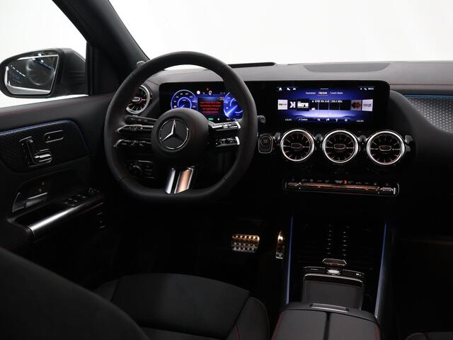 Mercedes-Benz EQA 250+ Business Solution AMG 71 kWh | Panoramaschuifdak | Night | Dodehoekassistent | Head-up | Burmester | Winterpakket |