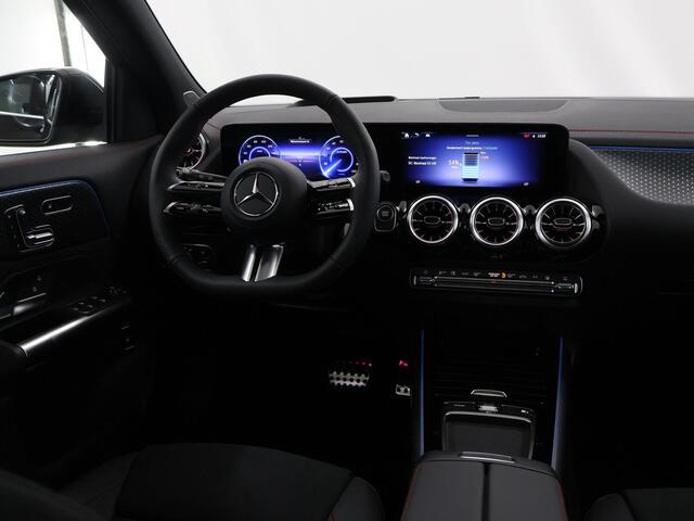Mercedes-Benz EQA 250+ Business Solution AMG 71 kWh | Panoramaschuifdak | Dodehoekassistent | Head-up | Burmester | Winterpakket |