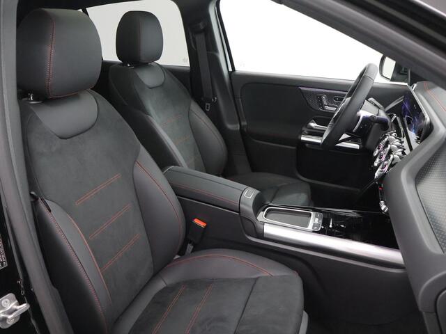 Mercedes-Benz EQA 250+ Business Solution AMG 71 kWh | Panoramaschuifdak | Dodehoekassistent | Head-up | Burmester | Winterpakket |