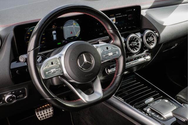 Mercedes-Benz EQA 250 Business Solution AMG 67 kWh Elek. Panoramadak/ Sportstoelen/ Camera/ Blindspot/ Carplay/ Elek. achterklep