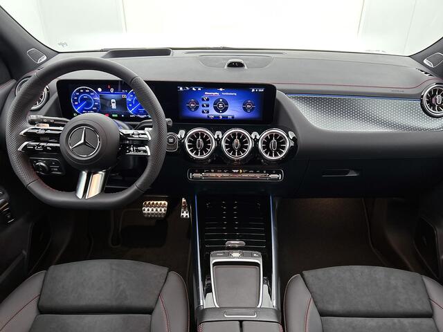 Mercedes-Benz EQA 250+ Business Solution AMG 71 kWh | Nightpakket | Smartphone integratie | Panoramaschuifdak | Head-up display | 360°-camera | Burmester Sound systeem | Memorypakket | Augmented Reality navigatie |