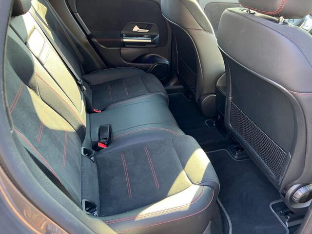 Mercedes-Benz EQA EQA 250 AMG, Night pakket, Trekhaak