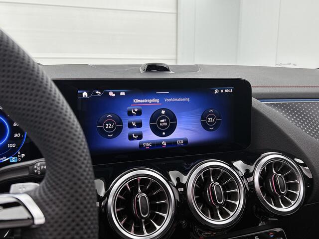 Mercedes-Benz EQA 250+ Business Solution AMG 71 kWh | Rijassistentiepakket | Nightpakket | GUARD 360° Plus | Trekhaak | Smartphone integratie | 20 inch AMG velgen | Panoramaschuifdak | 360°-camera | Burmester Sound systeem |