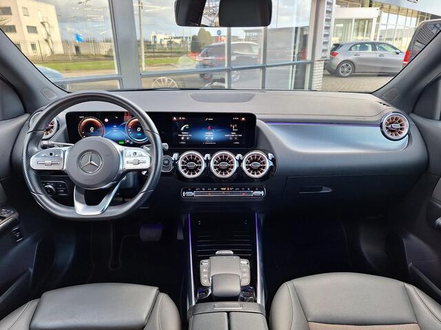 Mercedes-Benz EQA 250 Electric Art 67 kWh | Night pakket | Achteruitrijcamera | Dodehoekassistentie | Keyless-GO | Stoelverwarming | Sfeerverlichting | Elektrische achterklep