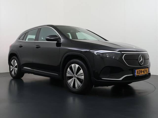 Mercedes-Benz EQA 250+ Luxury Line 71 kWh VAN: 35.900,- VOOR: 32.877,- UW LENTEVOORDEEL: 3.023,- | RIJKLAARPRIJS incl. 12mnd BOVAG