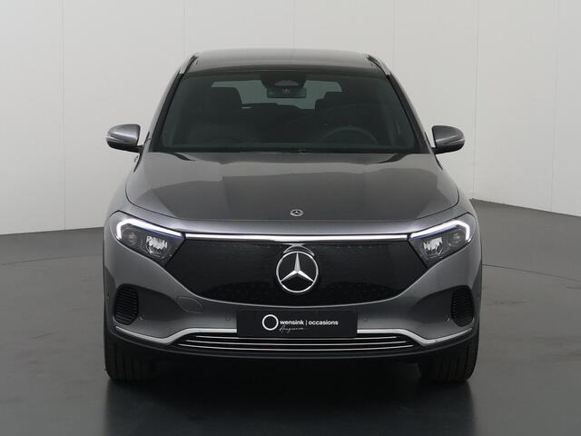 Mercedes-Benz EQA 250+ Business Solution Luxury 71 kWh | Panoramaschuifdak | Rijassistentiepakket | Winter pakket | Burmester | Achteruitrijcamera | Dodehoekassistent |