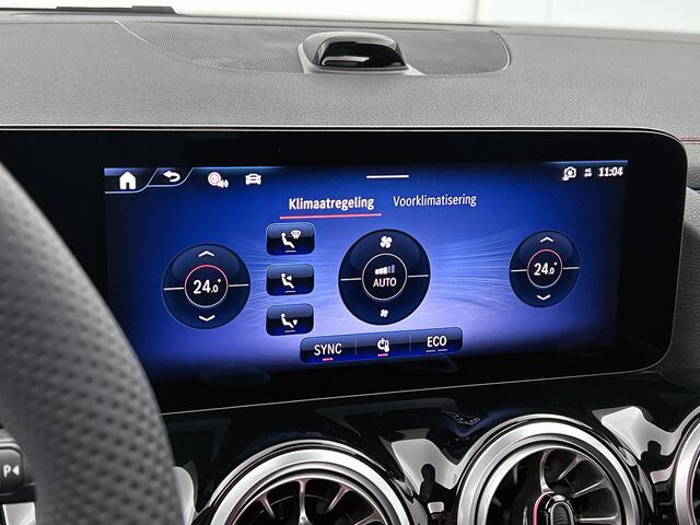 Mercedes-Benz EQA 250+ Business Solution AMG 71 kWh | Premium pakket | Trekhaak | Smartphone integratie | Panoramaschuifdak | Sportstoelen | Sfeerverlichting | 360° camera | Stuurwielpaddles gegalvaniseerd | Sierdelen in Star Pattern |
