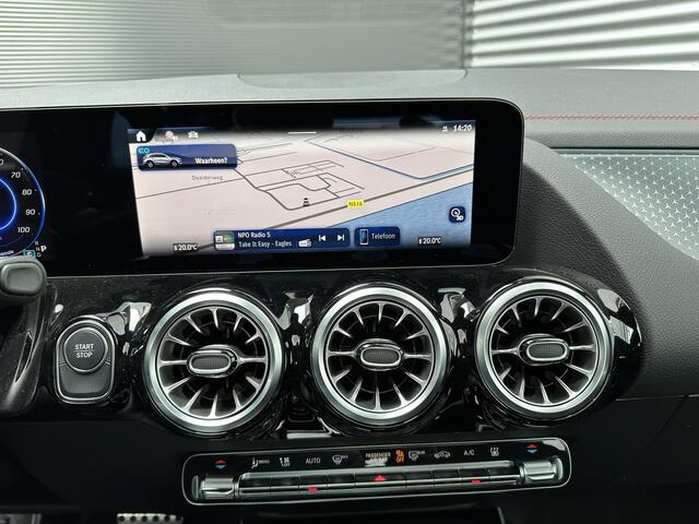 Mercedes-Benz EQA 250+ AMG Line | Nightpakket | Panoramadak | Achteruitrijcamera | Stoelverwarming | Sfeerverlichting