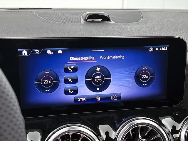 Mercedes-Benz EQA 250+ Business Solution AMG 71 kWh | Premium pakket | Nightpakket | Trekhaak | GUARD 360° Plus | DISTRONIC | Sfeerverlichting | Smartphone integratie | Panoramaschuifdak | 360° camera | Sierdelen in Star Pattern |