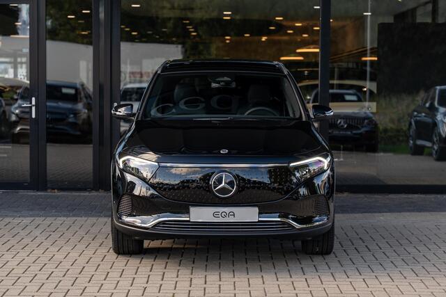 Mercedes-Benz EQA 250+ Business Solution Luxury 71 kWh | Panoramaschuifdak | Rijassistentiepakket | Winter pakket | Burmester | Achteruitrijcamera | Dodehoekassistent |