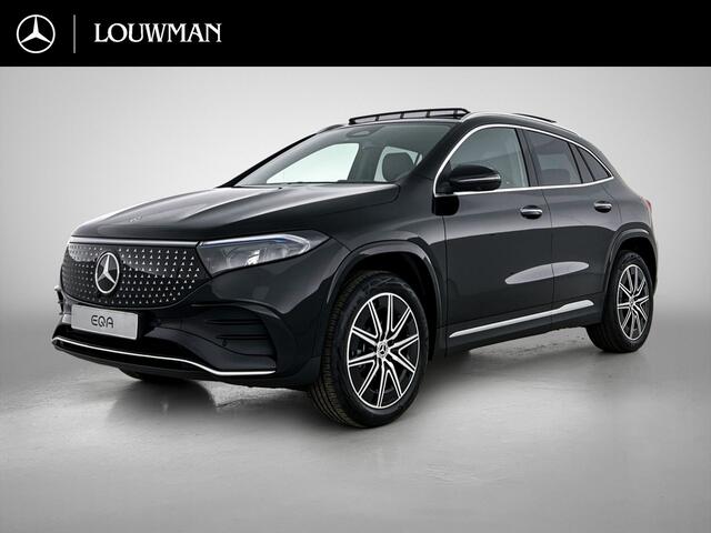 Mercedes-Benz EQA 250+ Business Solution AMG 71 kWh | Premium pakket | Winterpakket | Trekhaak | DISTRONIC | Panoramaschuifdak | 360° camera | Sfeerverlichting | Smartphone integratie |