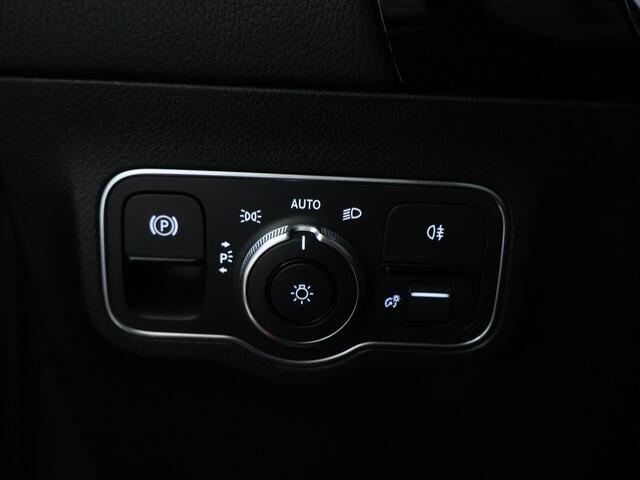 Mercedes-Benz EQA 250 Luxury Line 67 kWh | Rijassistentie Pack | Panoramadak | Parkeerpakket met 360 gr Camera | Sfeerverlichting | Inclusief 24 maanden Mercedes-Benz Certified garantie voor Europa.