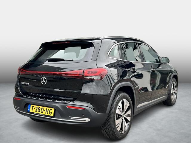 Mercedes-Benz EQA 250 Business Line 67 kWh | Cruise control | Stoelverwarming | LED koplampen