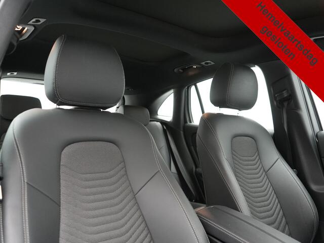Mercedes-Benz EQA 250 Business Line 66 kWh 191pk Dealer O.H. | Panodak | MBUX Widescreen Navi | Camera | Stoelen & Stuur Verwarmd | Keyless | Blis | Apple Carplay | Sfeerverlichting | Park Assist | Navigatie | DAB | 18''L.M. |