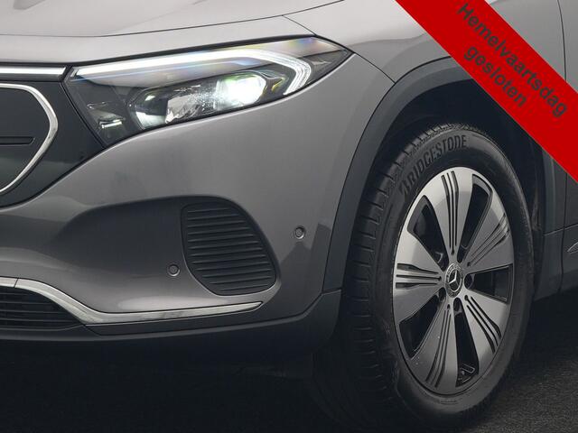 Mercedes-Benz EQA 250 Business Line 66 kWh 191pk Dealer O.H. | Panodak | MBUX Widescreen Navi | Camera | Stoelen & Stuur Verwarmd | Keyless | Blis | Apple Carplay | Sfeerverlichting | Park Assist | Navigatie | DAB | 18''L.M. |