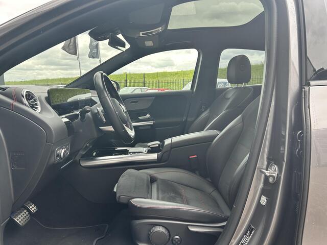 Mercedes-Benz EQA 250 AMG Line 67 kWh | Panoramadak | Trekhaak | Stoelverwarming | LED Koplampen
