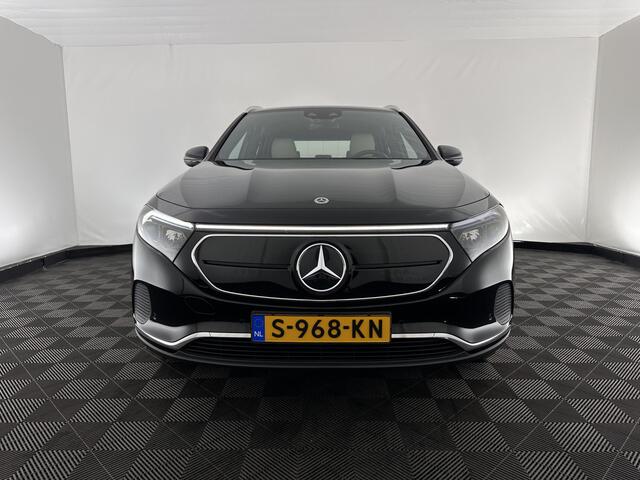 Mercedes-Benz EQA 350 4MATIC Luxury Line 67 kWh [ 3-Fase-11 kW ] (INCL-BTW) *LEATHER | FULL-LED | BLIND-SPOT | WIDESCREEN-DIGI-COCKPIT | HEATED-SPORTSEATS | CAMERA | NAVI-FULLMAP | DAB | AMBIENT-LIGHT | KEYLESS | LANE-ASSIST | 18''ALU*