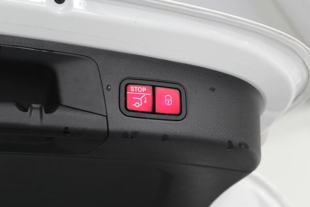Mercedes-Benz EQA 250 AMG Line 67 kWh 191PK, RIJKLAAR | ALCANTARA/LEER | CAMERA | STOELVERWARMING | 20" LM-VELGEN