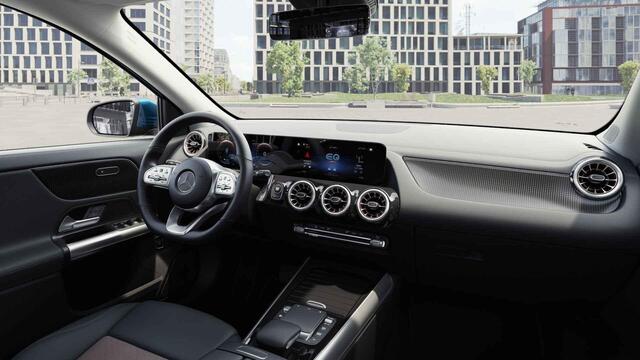 Mercedes-Benz EQA 250 Edition 1 67 kWh | Trekhaak | Achteruitrijcamera | Elektrische achterklep |