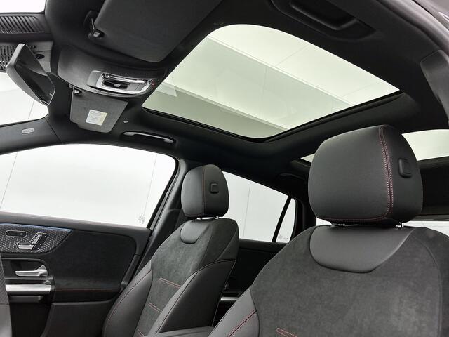 Mercedes-Benz EQA 250+ Business Solution AMG 71 kWh | Premium pakket | Nightpakket | Parkeerpakket | Panoramaschuifdak | 360° camera | Burmester Surround Sound | 19 inch tienspaaks lichtmetalen AMG-velgen | Warmtewerend, donkergetint glas |