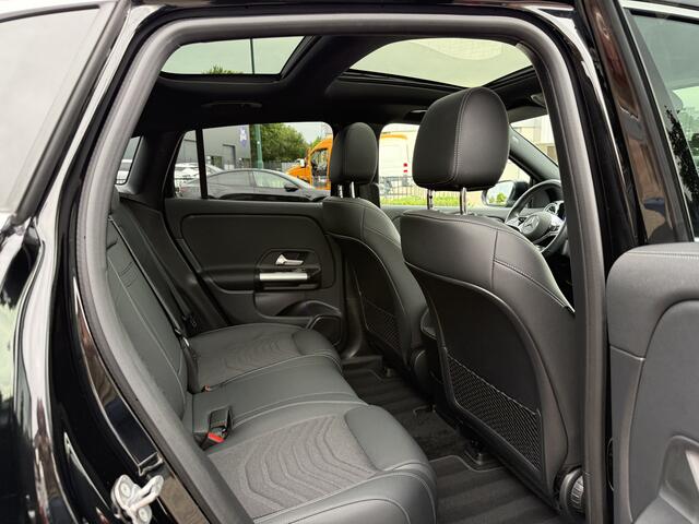 Mercedes-Benz EQA 250+ LIMITED 71 kWh Panoramadak Org. Nederlands