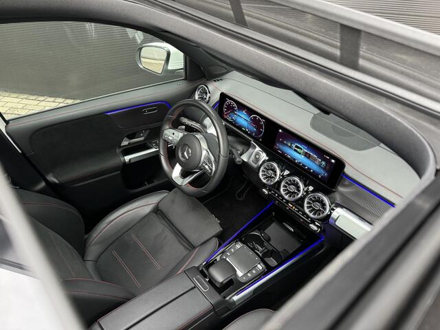 Mercedes-Benz EQB 300 4MATIC AMG | Panoramadak