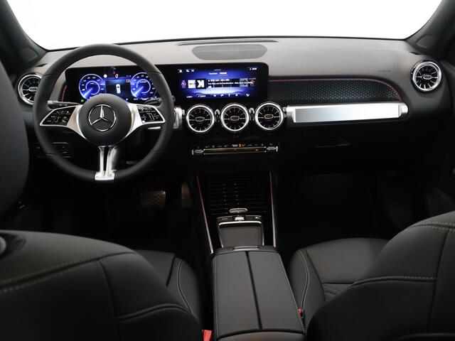 Mercedes-Benz EQB 250+ Luxury Line 71 kWh | Panoramadak | Winter Pakket | Car Play | Sfeerverlichting |