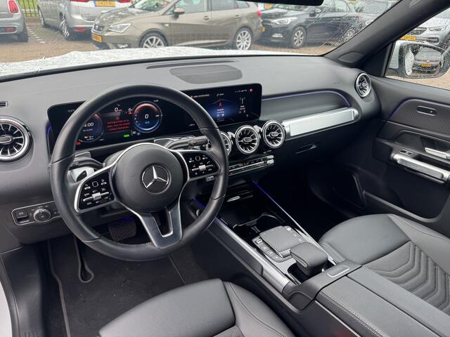 Mercedes-Benz EQB 250+ Luxury Line 71 kWh / Camera / Apple CarPlay / Half leder / Keyless / 18'' / Navigatie / DAB / Dodehoek / Cruise Control
