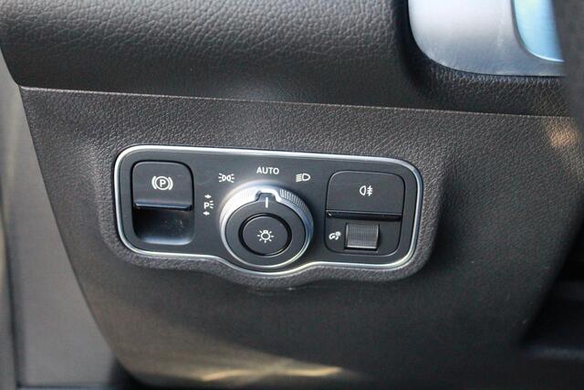 Mercedes-Benz EQB 250 AMG Line | Pano | Leder | Cruise |