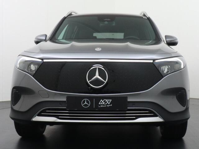 Mercedes-Benz EQB 250+ Business Solution Luxury 7pers. 71 kWh Accu | Distronic Cruise Control | Panorama - Schuifdak | 360° Camera | DAB+ Radio | Voorstoelen Verwarmd | Apple Carplay & Android Auto