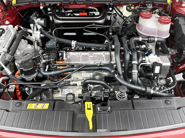 Mercedes-Benz EQB 250+ Business Solution AMG 71 kWh | Nightpakket | Winter pakket | Premium pakket | Parkeerpakket met 360°-camera | GUARD 360° Voertuigbescherming Plus | KEYLESS-GO comfort pakket | EASY PACK achterklep |