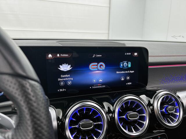 Mercedes-Benz EQB 300 4-MATIC AMG-Line | Night pakket | Panorama Schuifdak | Distronic Adapt Cruise | Sfeerverlichting |Advanced sound system | Inclusief 24 maanden Mercedes-Benz Certified garantie voor Europa.