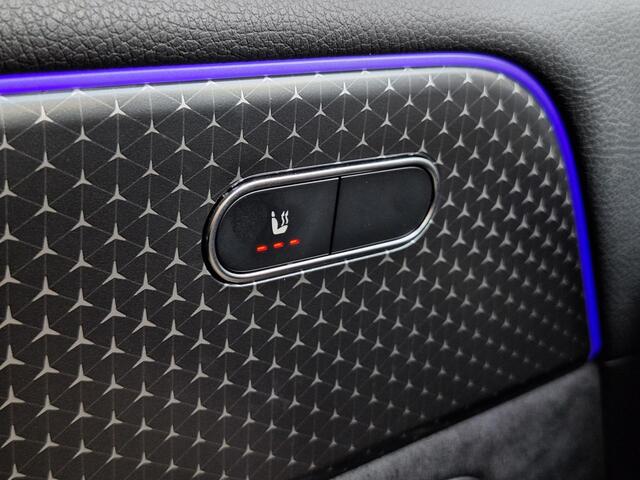 Mercedes-Benz EQB 250+ AMG Line | Night Pakket | Panoramadak | Dodehoekassistent | Donkergetint Glas Achter | Apple CarPlay | Android Auto | Advanced Sound System | Sfeerverlichting | Stoelverwarming | Verschuifbare Achterstoelen